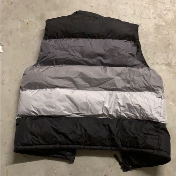 Vest - Picture 3 of 3